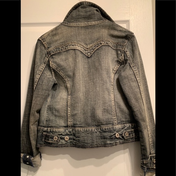 **LIKE NEW** ‘FOXY’ Denim Jean Jacket - Picture 2 of 5